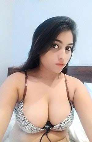 Housewife college call girls in Manali whatsapp number